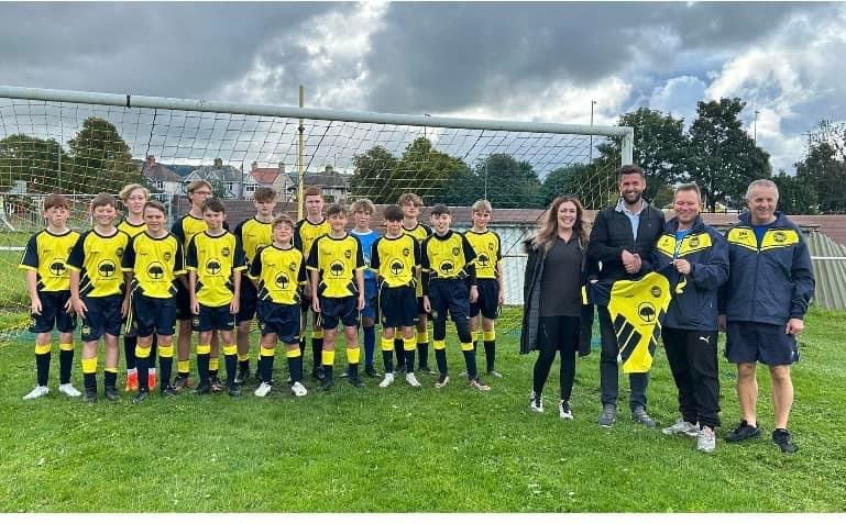 Llandudno Junction Dragons U14 football kit sponsored by Tom Owen and Son