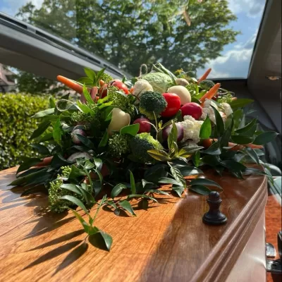 Vegetable coffin spray